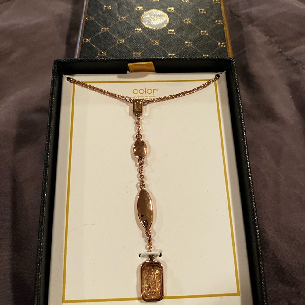 Color Street Rose Gold Necklace